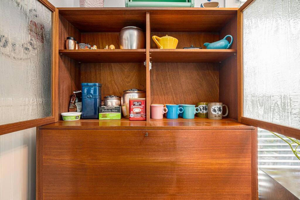 Beachy Bungalow! 2Bd, King Bed ガルベストン エクステリア 写真